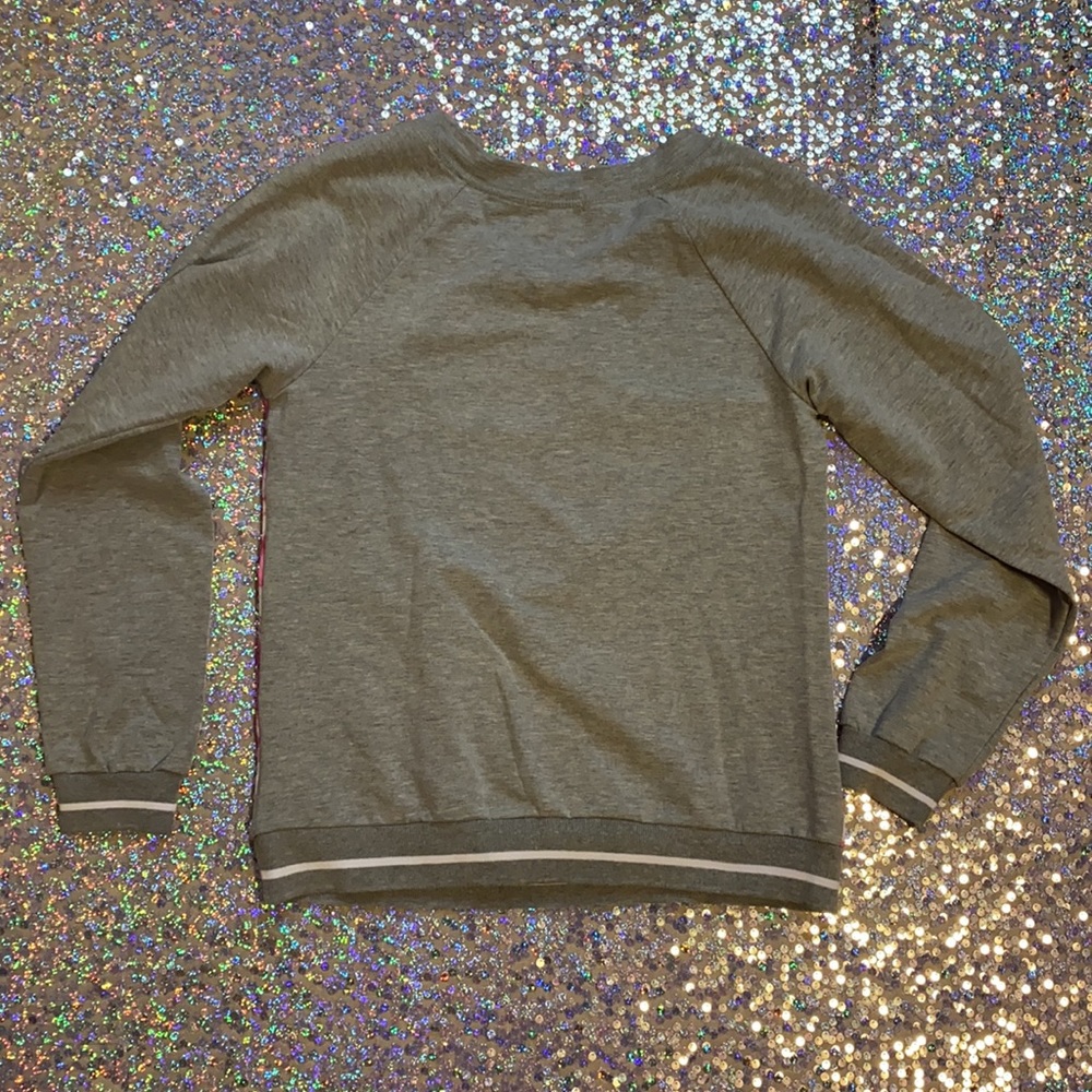 Bongo • Geometric Rose Pullover - Picture 7 of 8